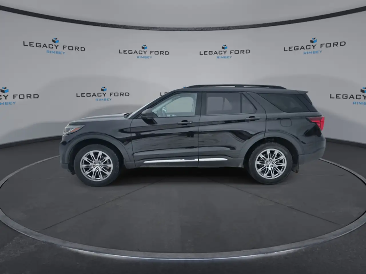 Ford Explorer снимка Ford Explorer