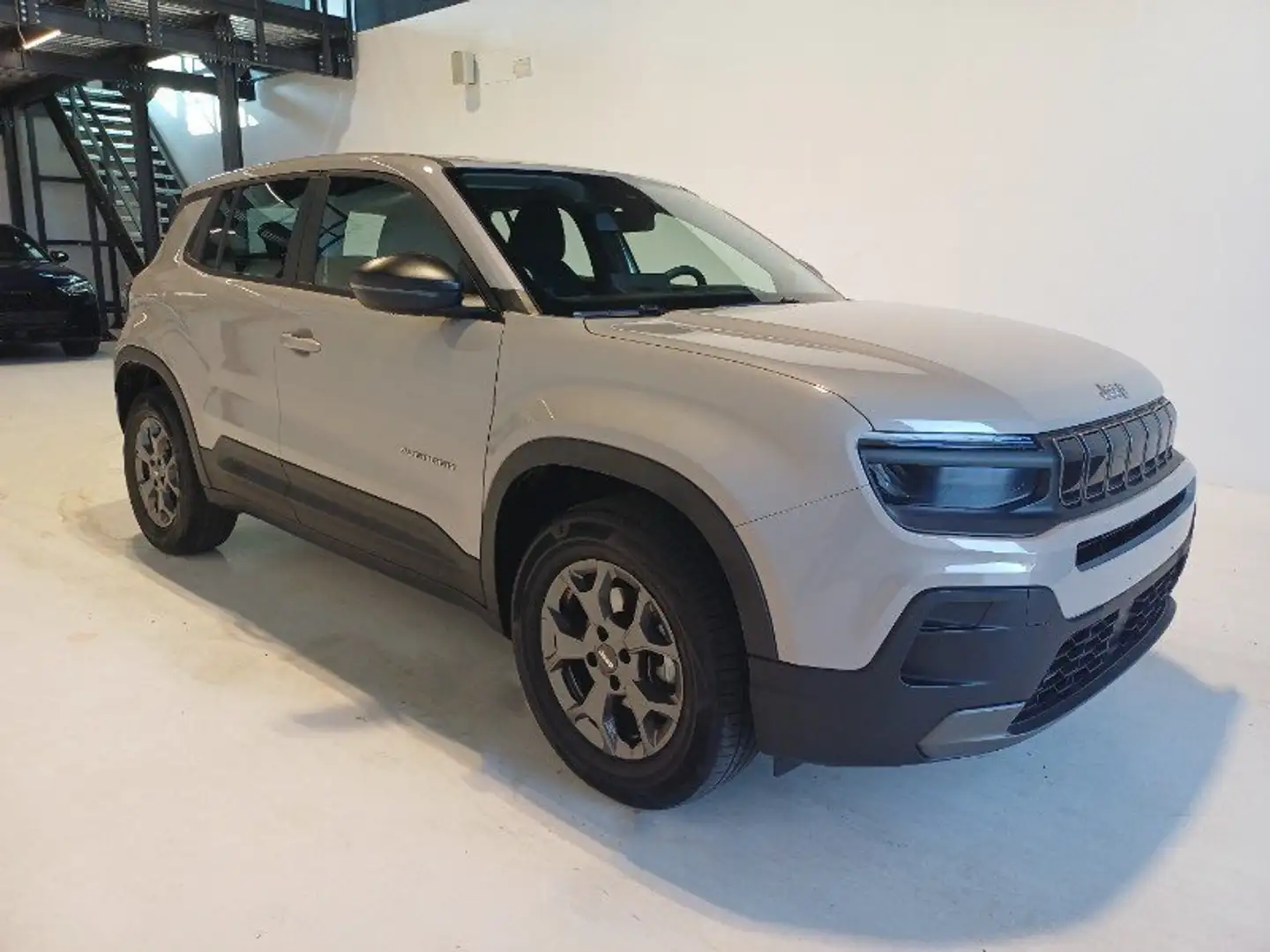 Jeep Avenger Avenger 1.2 Turbo 100 CV Longitude Gris - 1