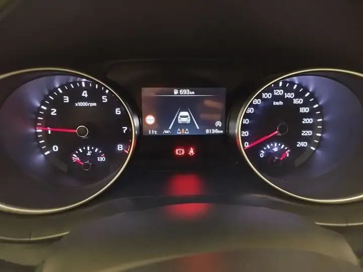 Kia XCeed 2025, foto 6