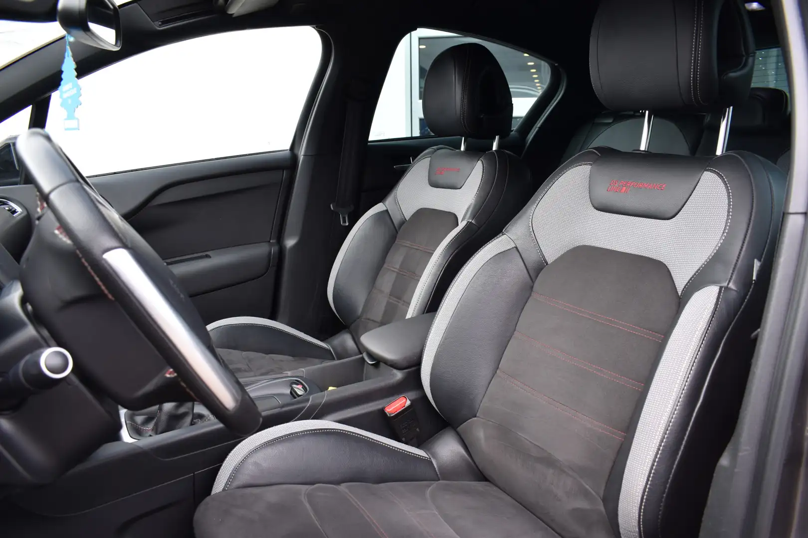 DS Automobiles DS 4 PureTech 130 Performance Line Navi | Airco | Trekh Gris - 2