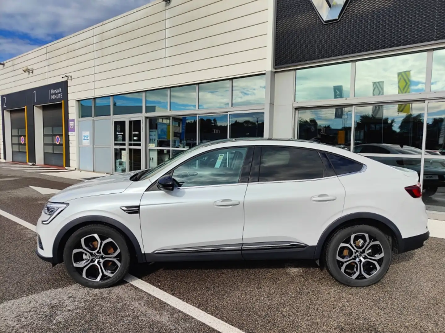 Renault Arkana 1.6 E-Tech 145ch Intens -21B Blanc - 2