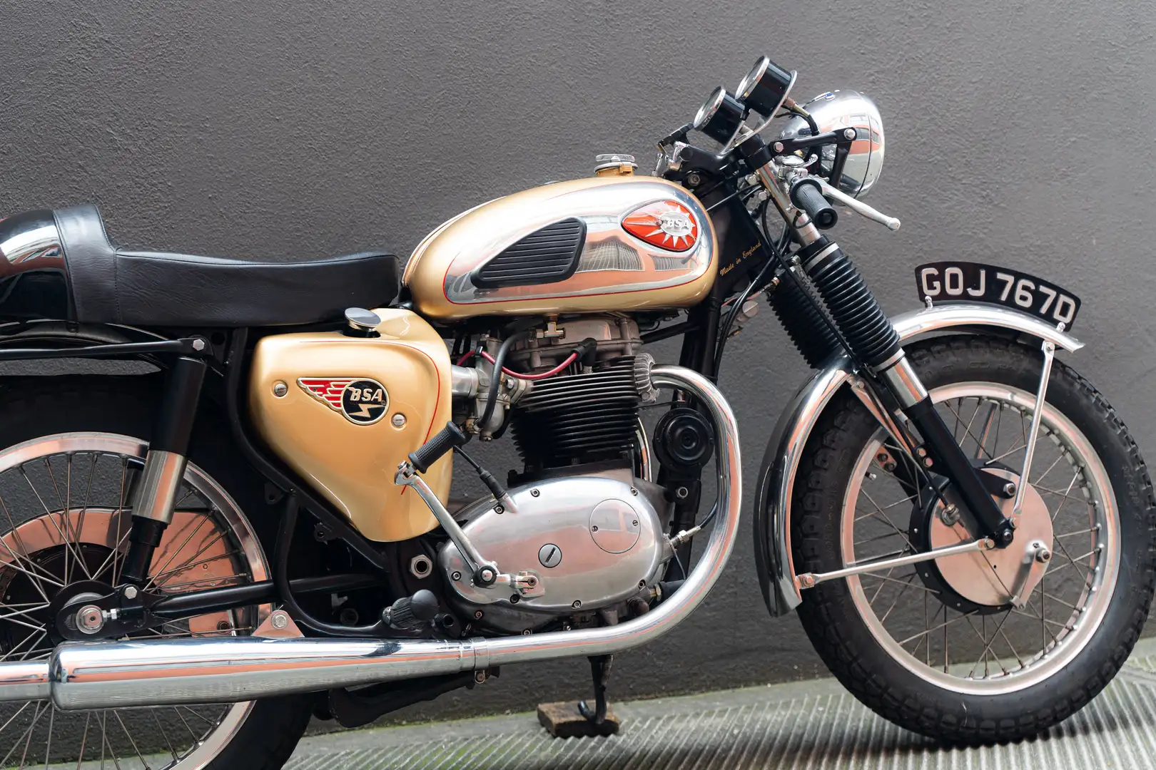 BSA A 65 Lightning Beige - 2