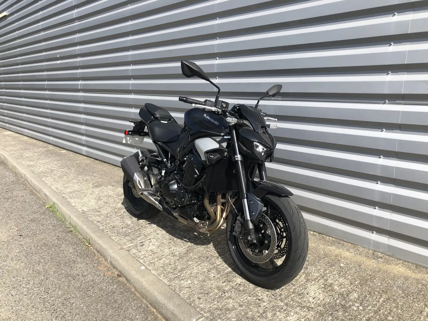 Kawasaki Z 900 Noir - 2