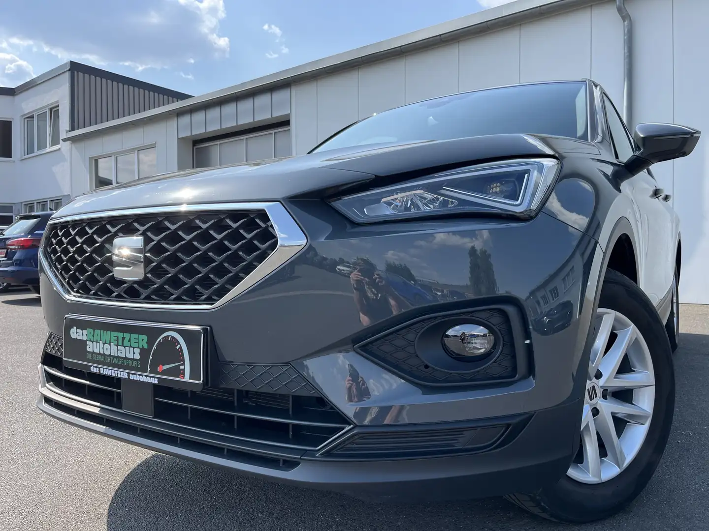SEAT Tarraco 2.0 TDI DSG Style 188€ m. 20% Anzahlung DAB Navi Szary - 1