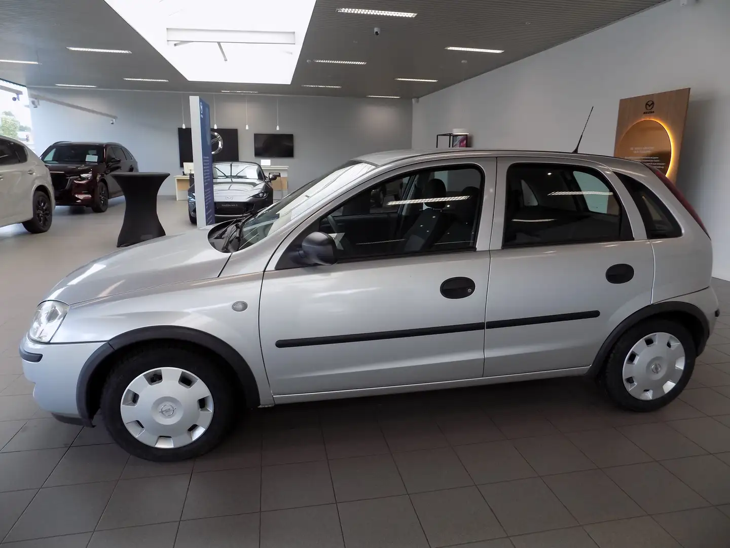 Opel Corsa Corsa 1.2 16V Zilver - 2
