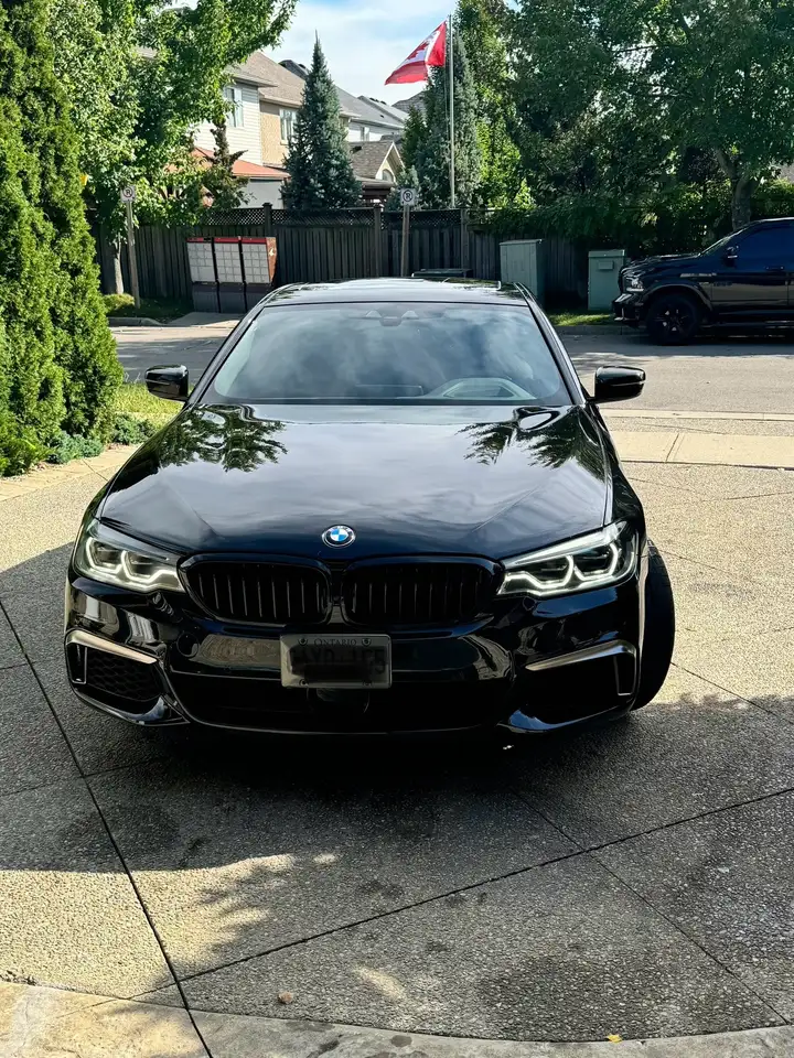 BMW 5 Series снимка BMW 5 Series