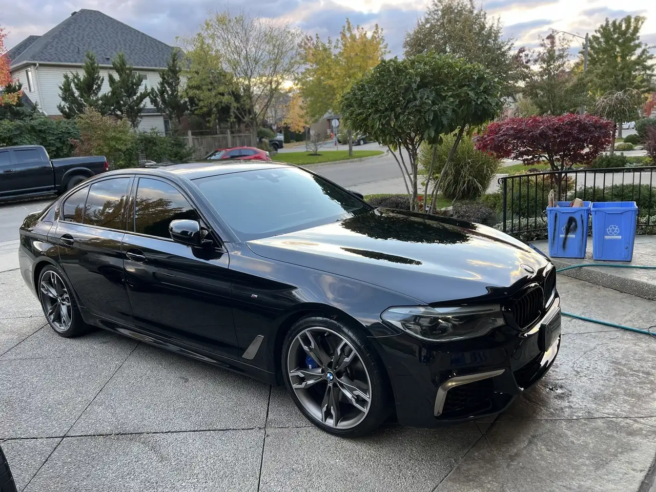 BMW 5 Series снимка BMW 5 Series