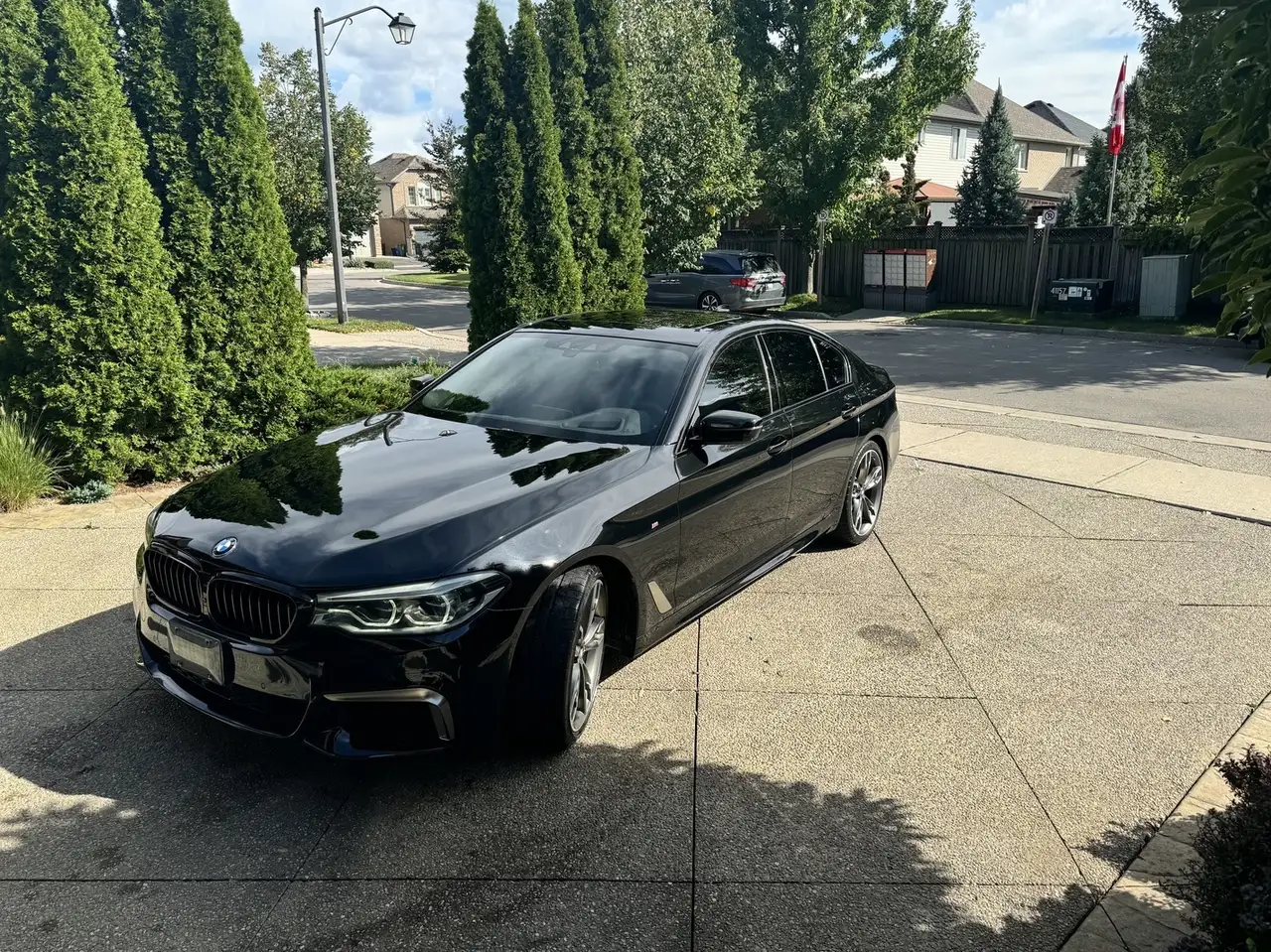 BMW 5 Series снимка BMW 5 Series