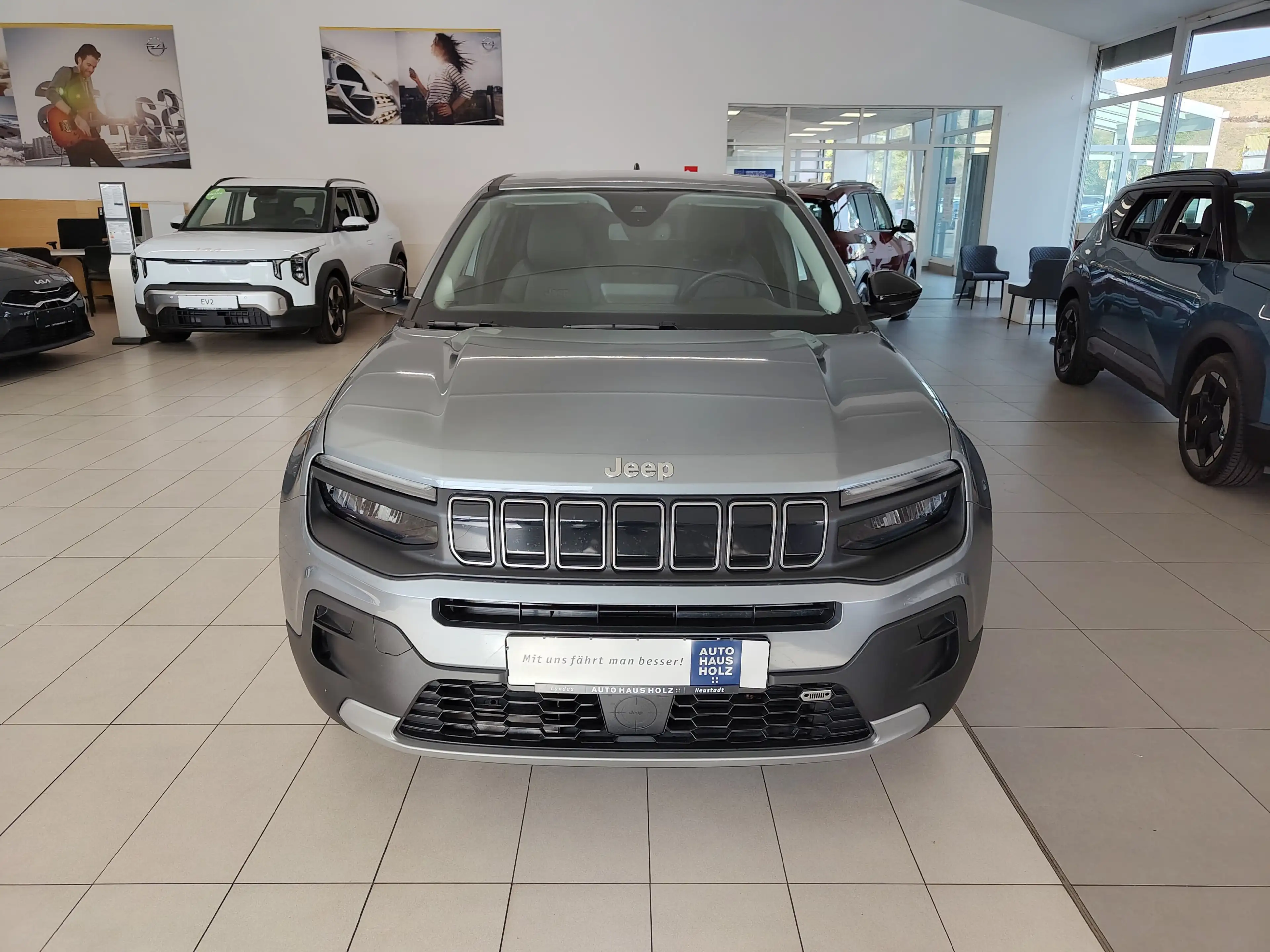 Jeep Avenger 1.2 MHEV Altitude JBL ACC LED — photo 6