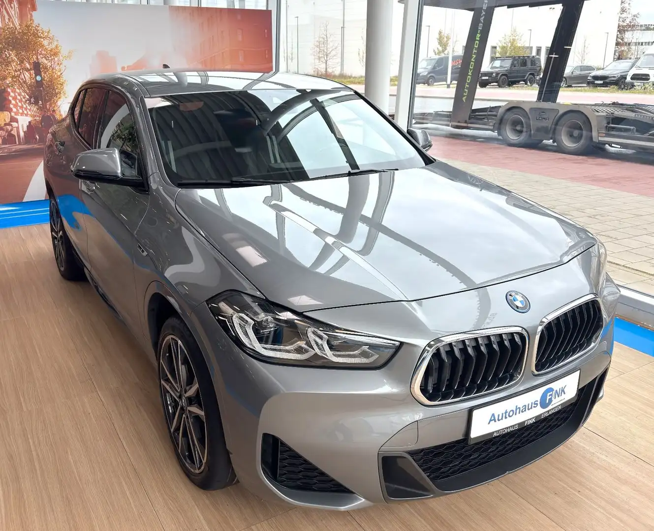 BMW X2 xDrive25e M Sport Navi Keyless HIFI DAB LED Gris - 2