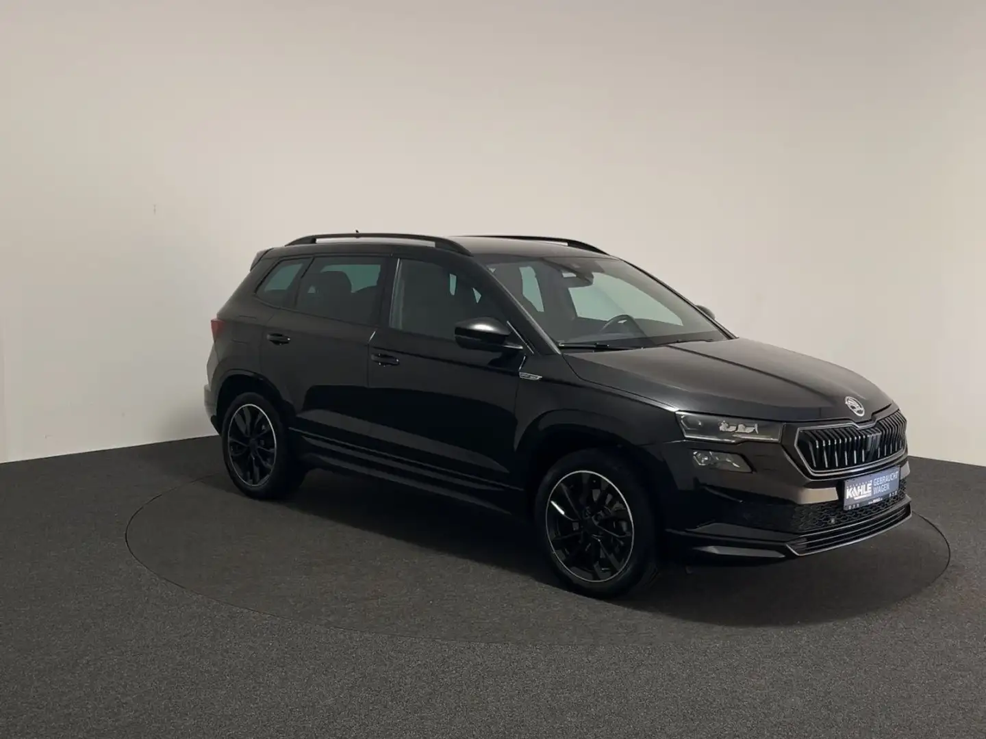Skoda Karoq 1.5 TSI Sportline Klima Navi Rückfahrkamera Schwarz - 2