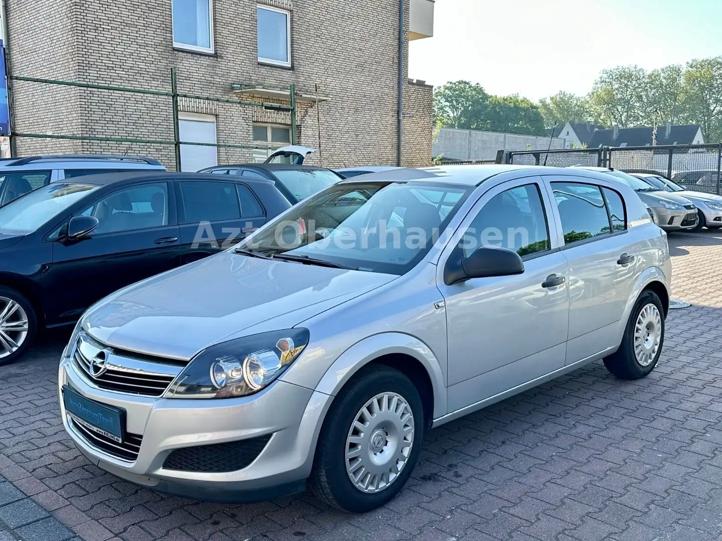 Opel Astra H Lim. Selection*1.HAND*KLIMA*SERH SAUBER* Plateado - 2