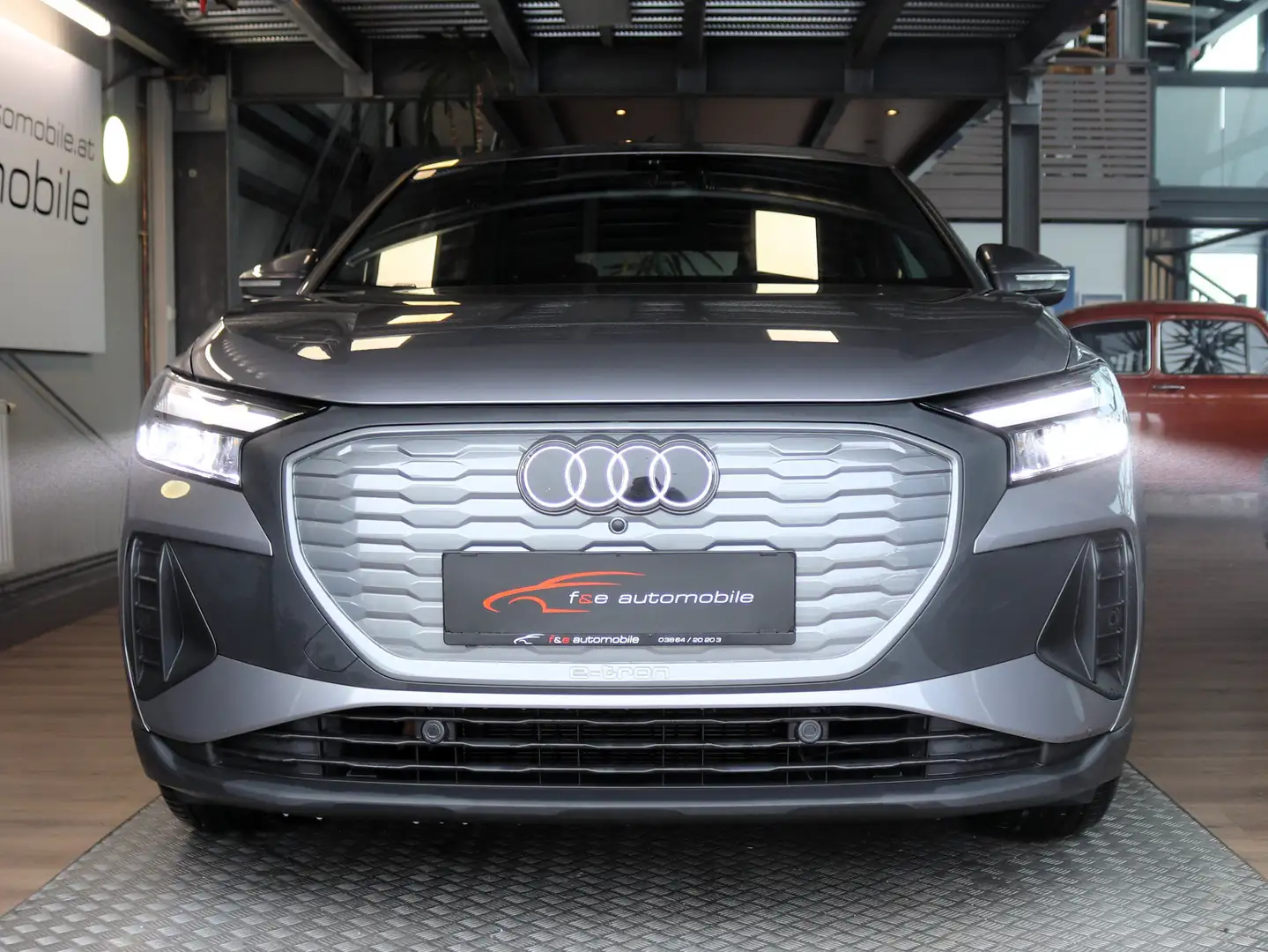Audi Q4 e-tron 35 Sportback Gris - 2