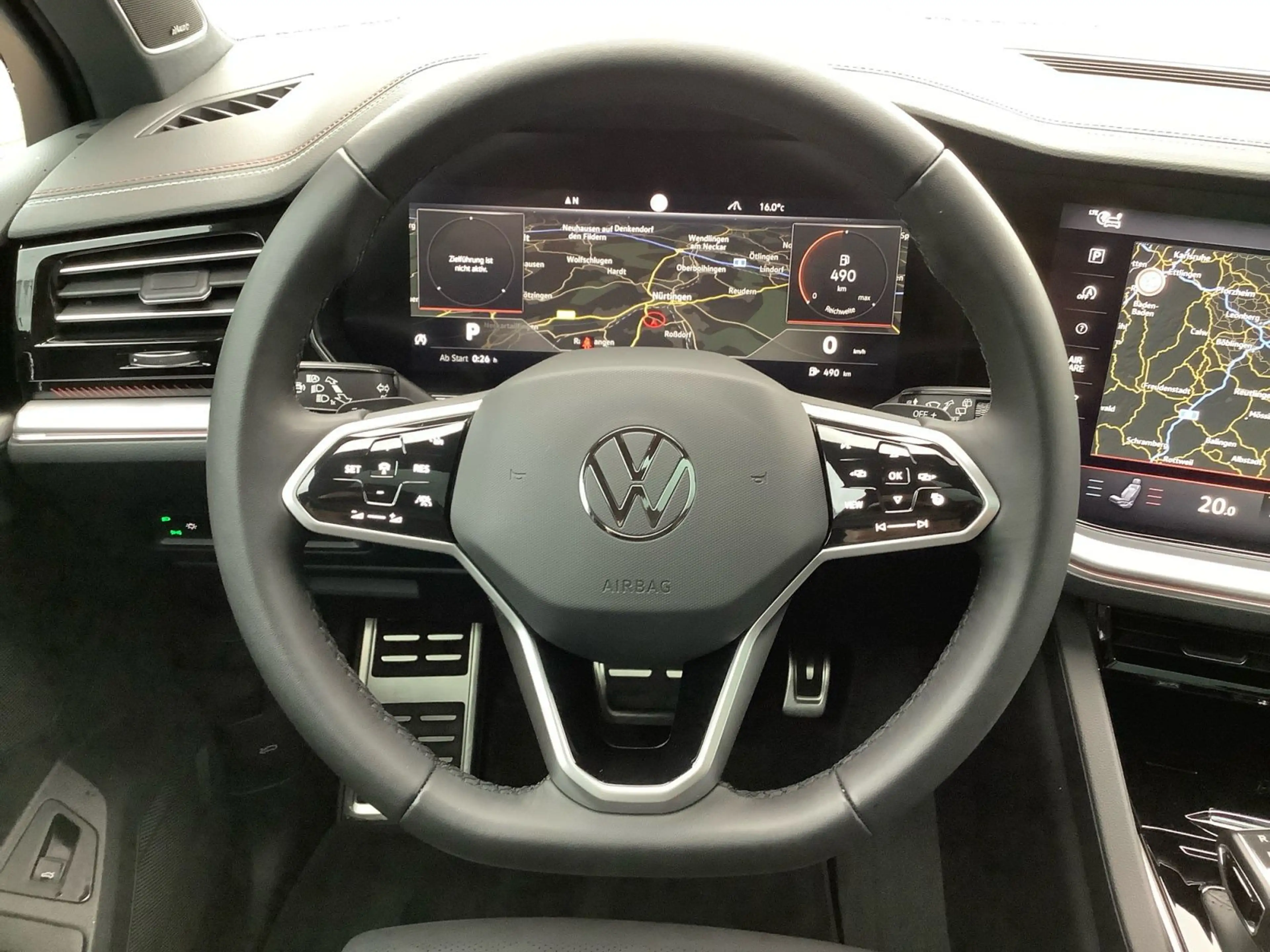 Volkswagen Touareg 3.0 TDI Elegance AHK ACC Matrix Pano Sta — photo 12