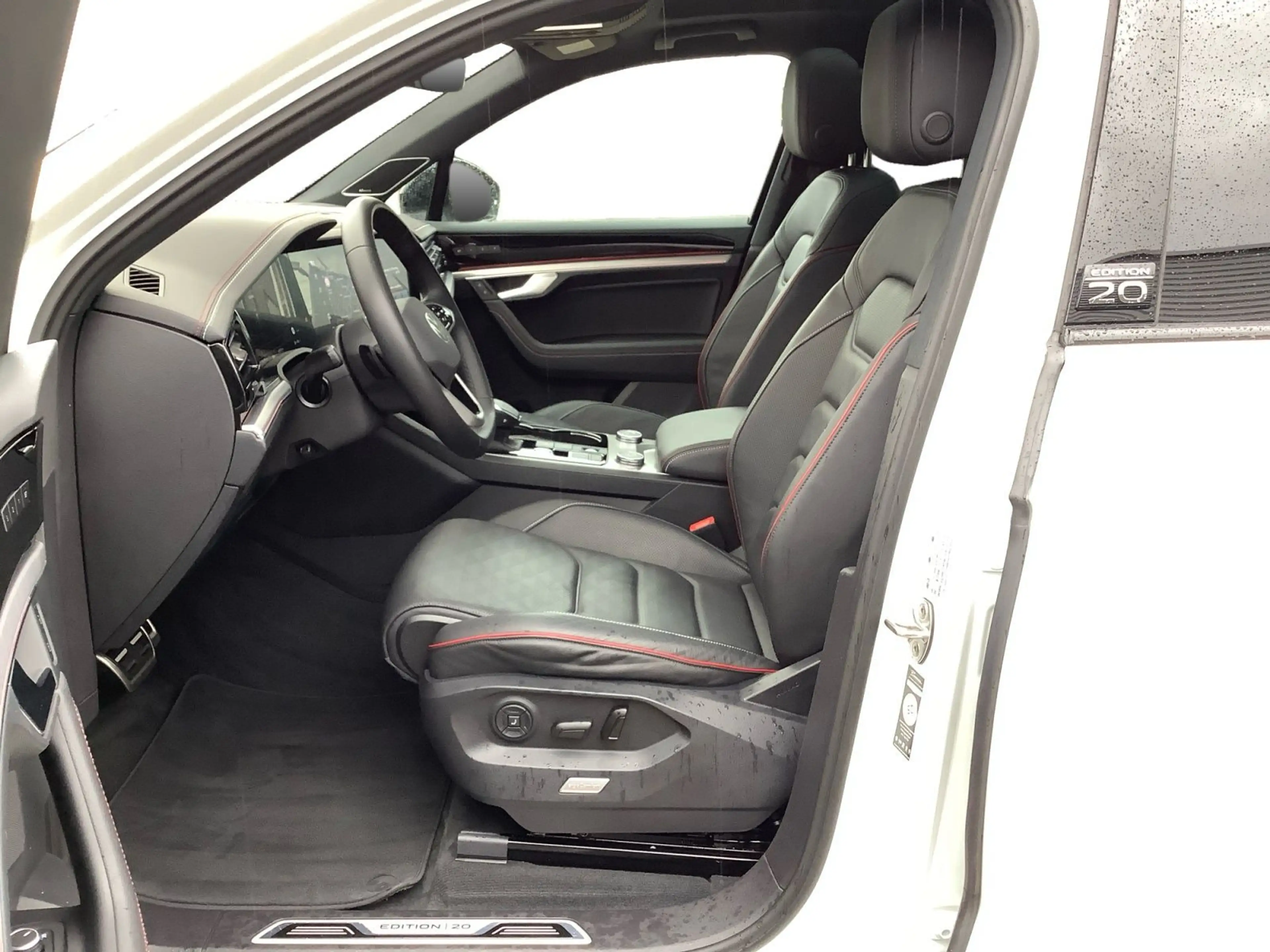 Volkswagen Touareg 3.0 TDI Elegance AHK ACC Matrix Pano Sta — photo 8