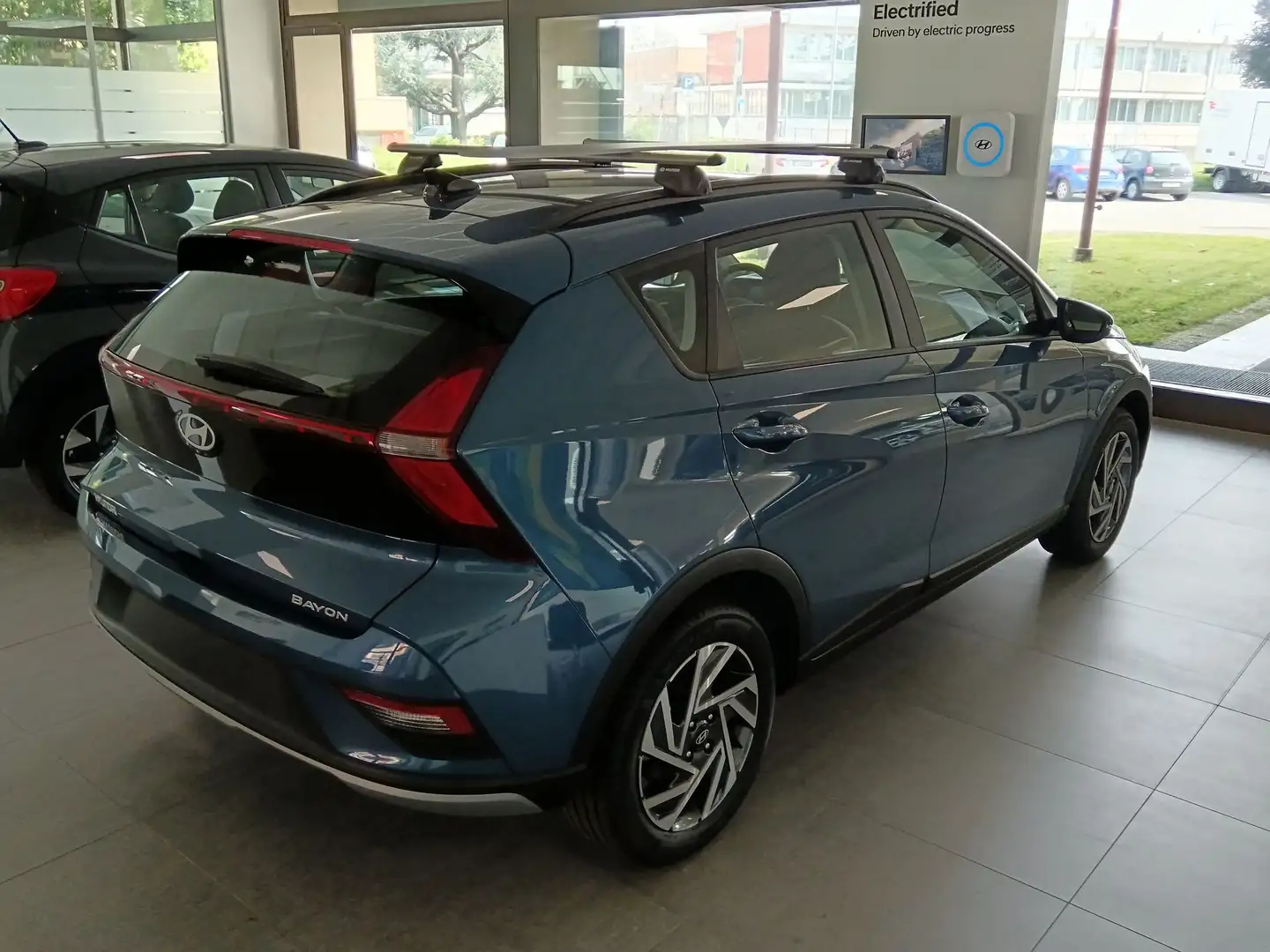 Hyundai BAYON 1.2 MPI MT XLine Blau - 2