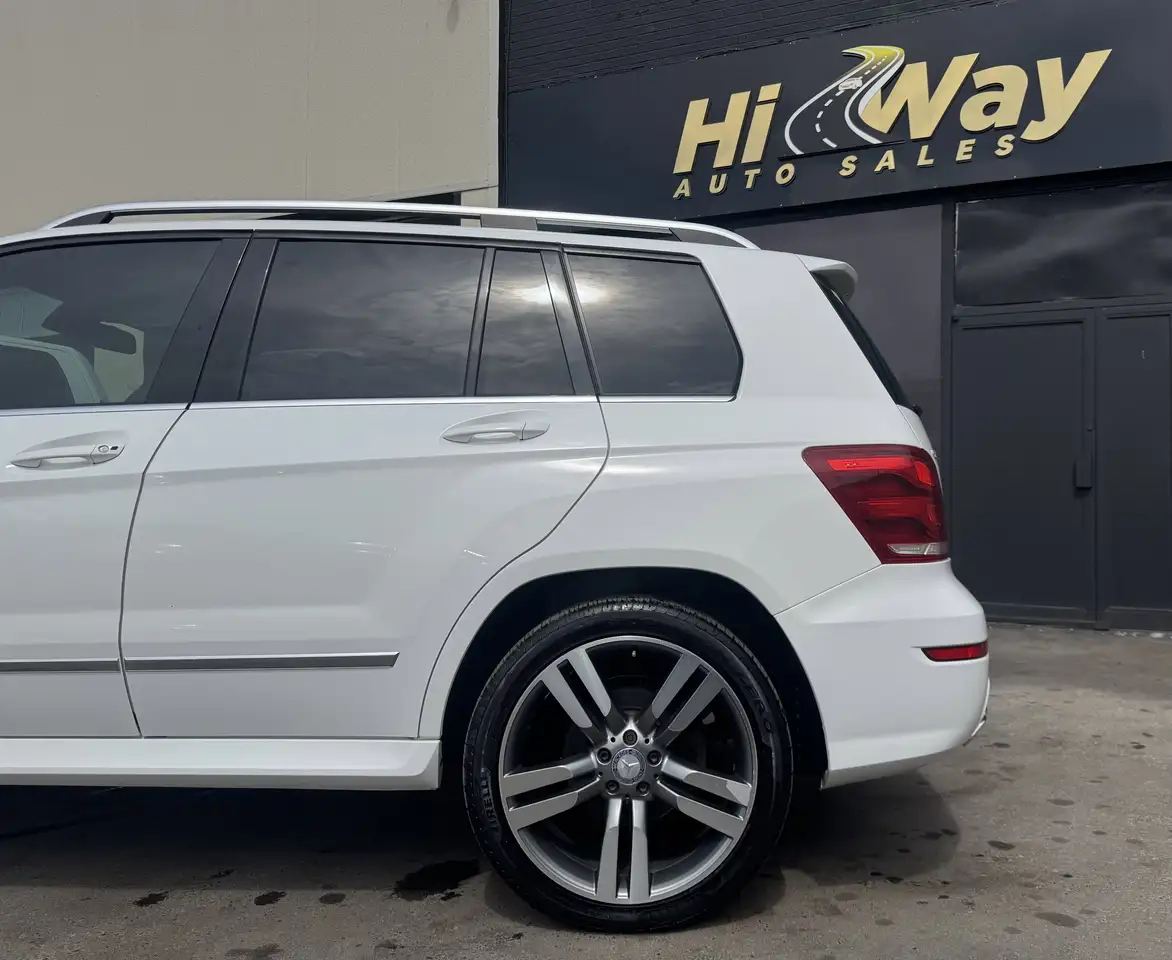 Mercedes-Benz GLK-Class снимка Mercedes-Benz GLK-Class