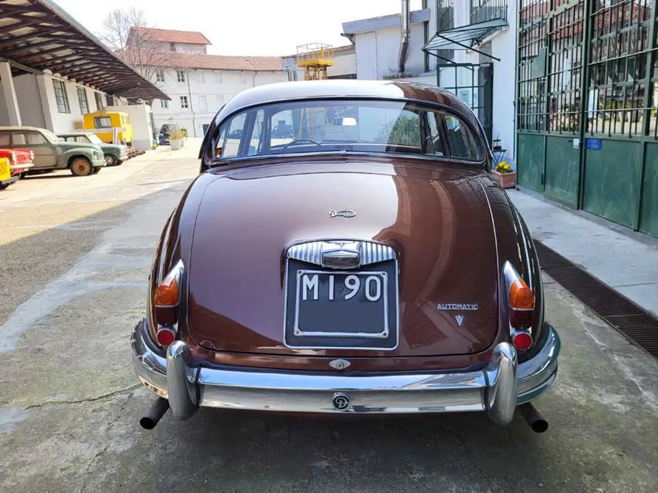 Daimler 2.5 V8 Saloon - SUMMER PRICE, foto 8