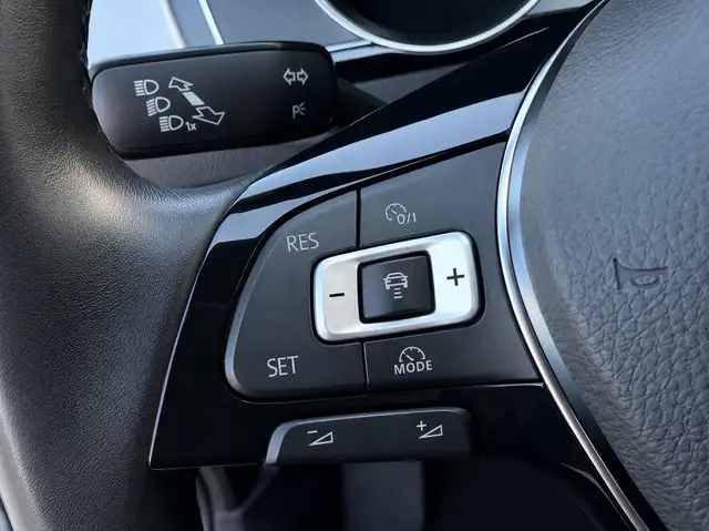 Volkswagen Passat view 15