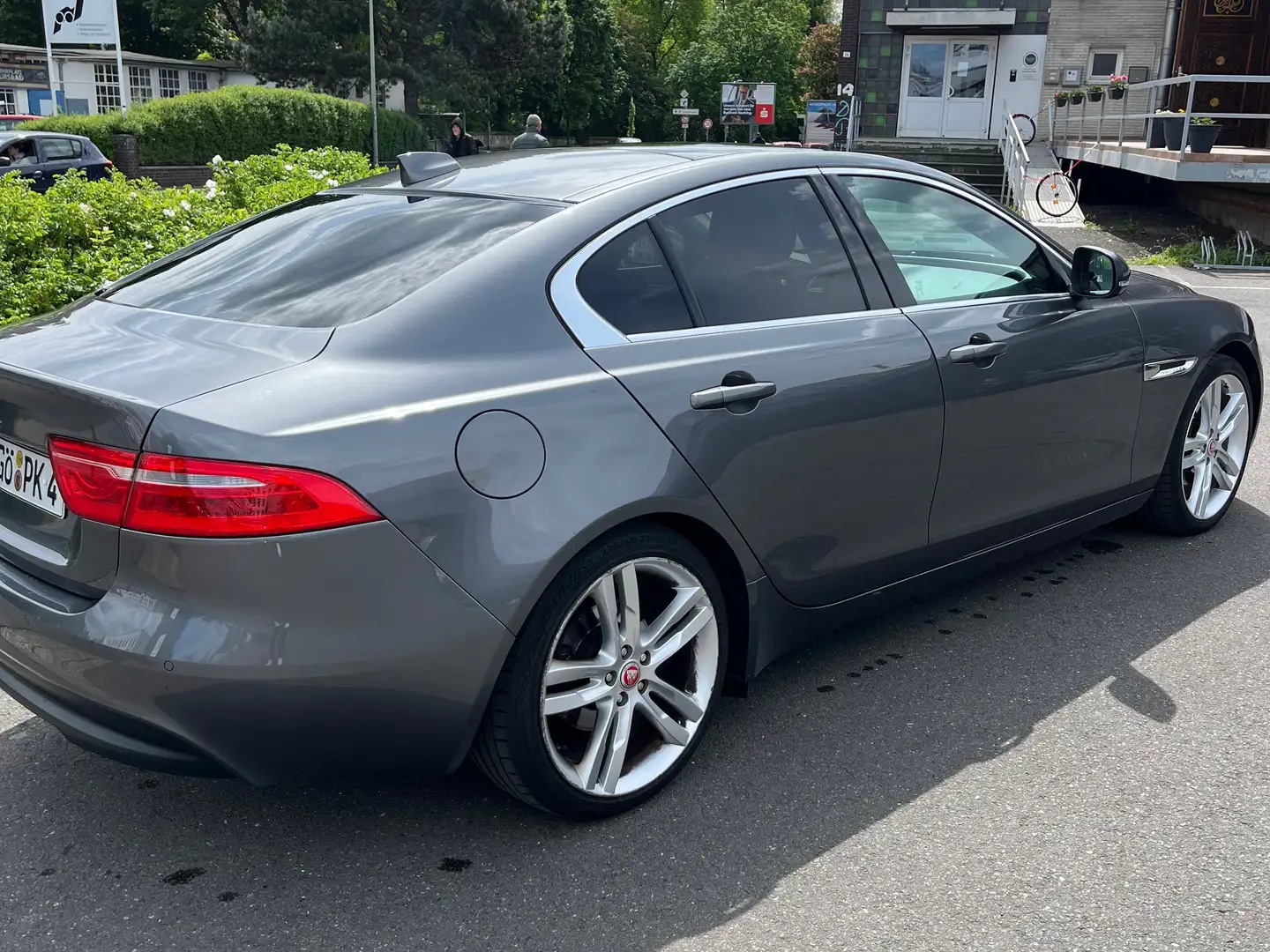 Jaguar XE XE 20d  Aut. Portfolio Grey - 2
