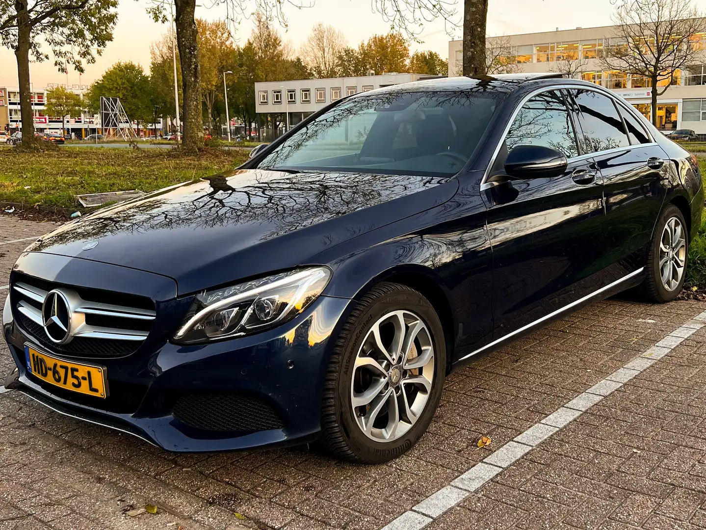 Mercedes-Benz C 350 e Lease Edition (Pano, Burmester, Privacy glas) Blauw - 1