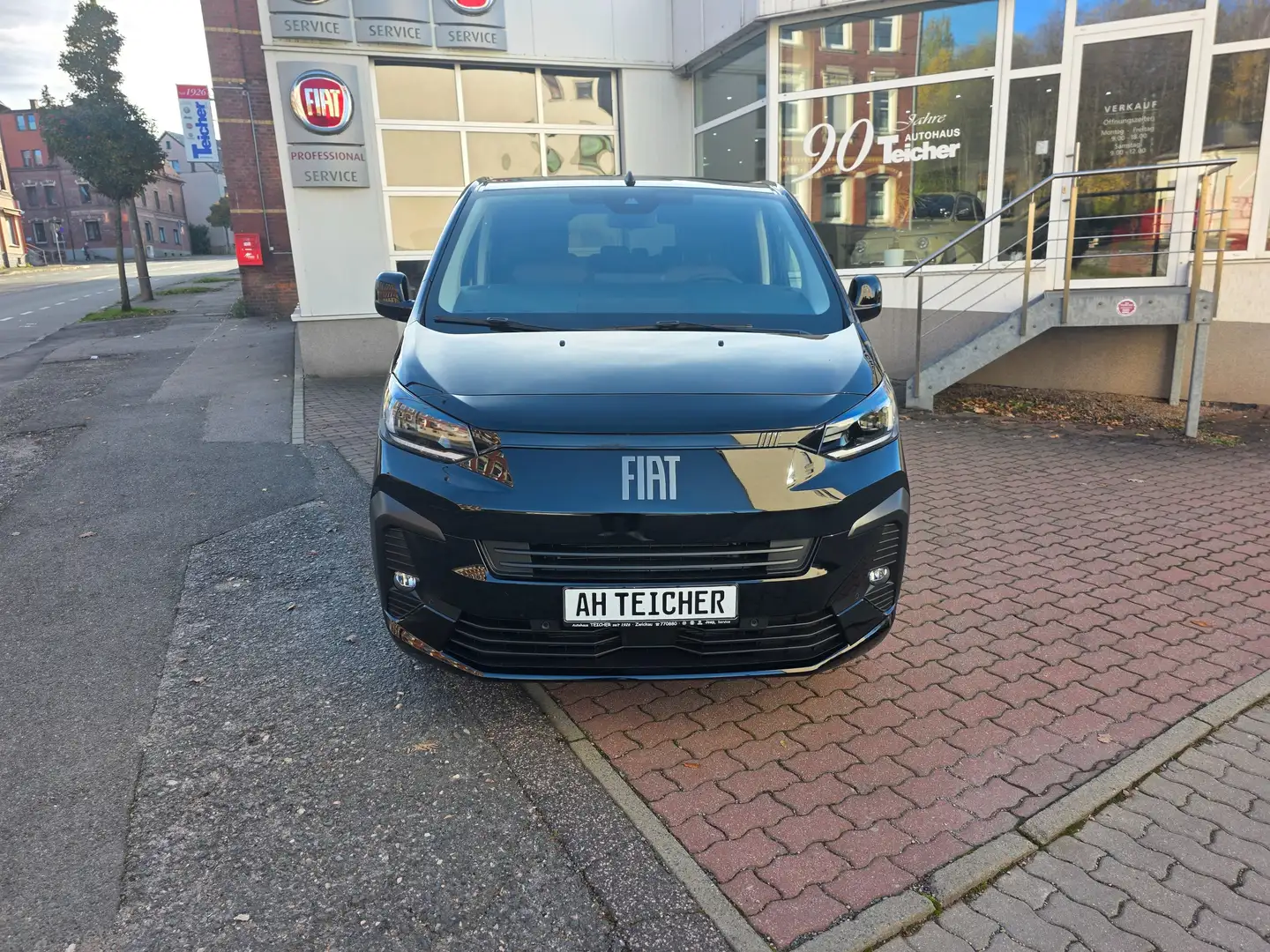 Fiat Ulysse 180 AT L3  8-Sitzer Schwarz - 2