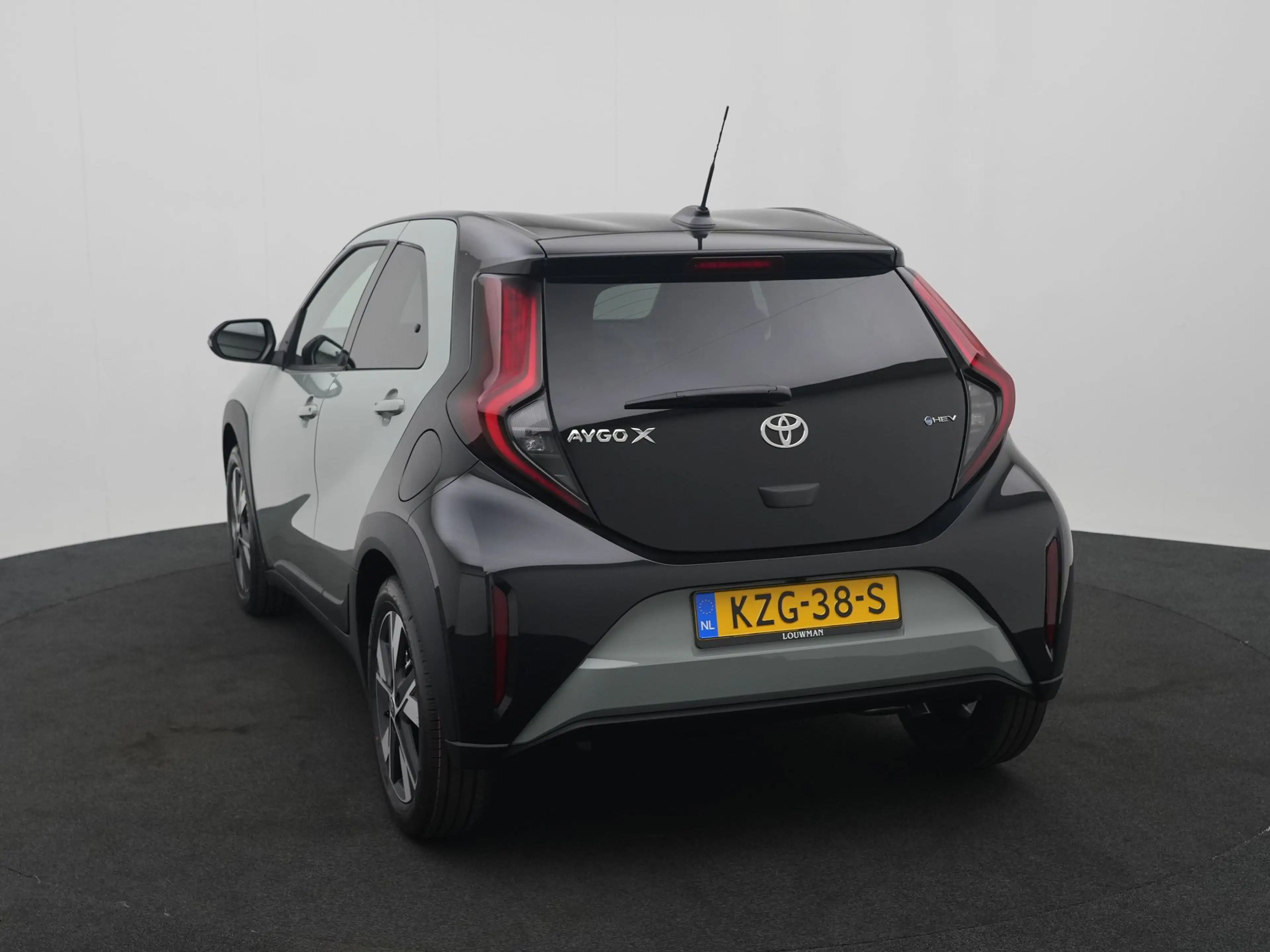 Toyota Aygo X Hybrid 115 pulse ||NU met € 1.500,- korting|| — photo 12