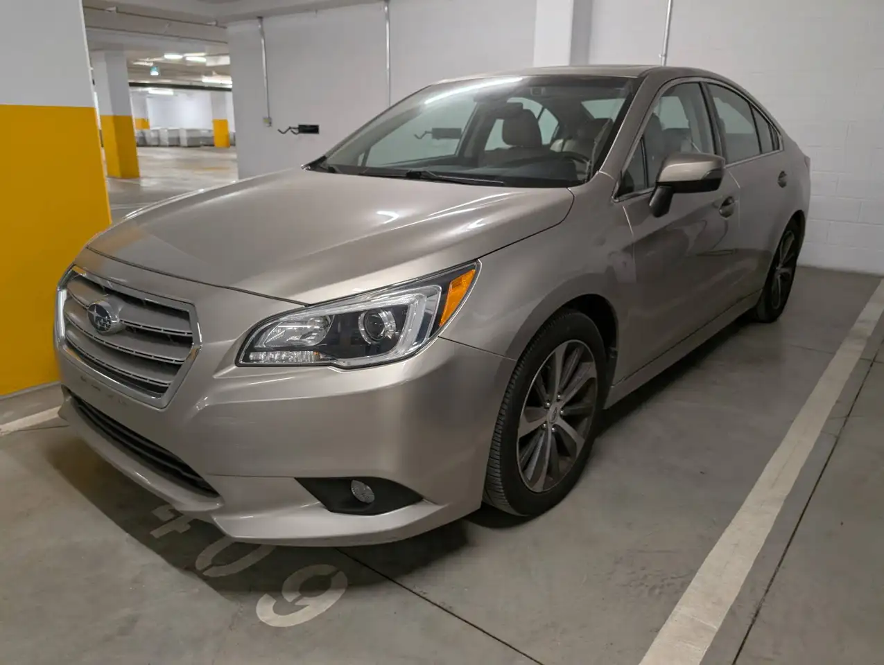 Subaru Legacy снимка Subaru Legacy