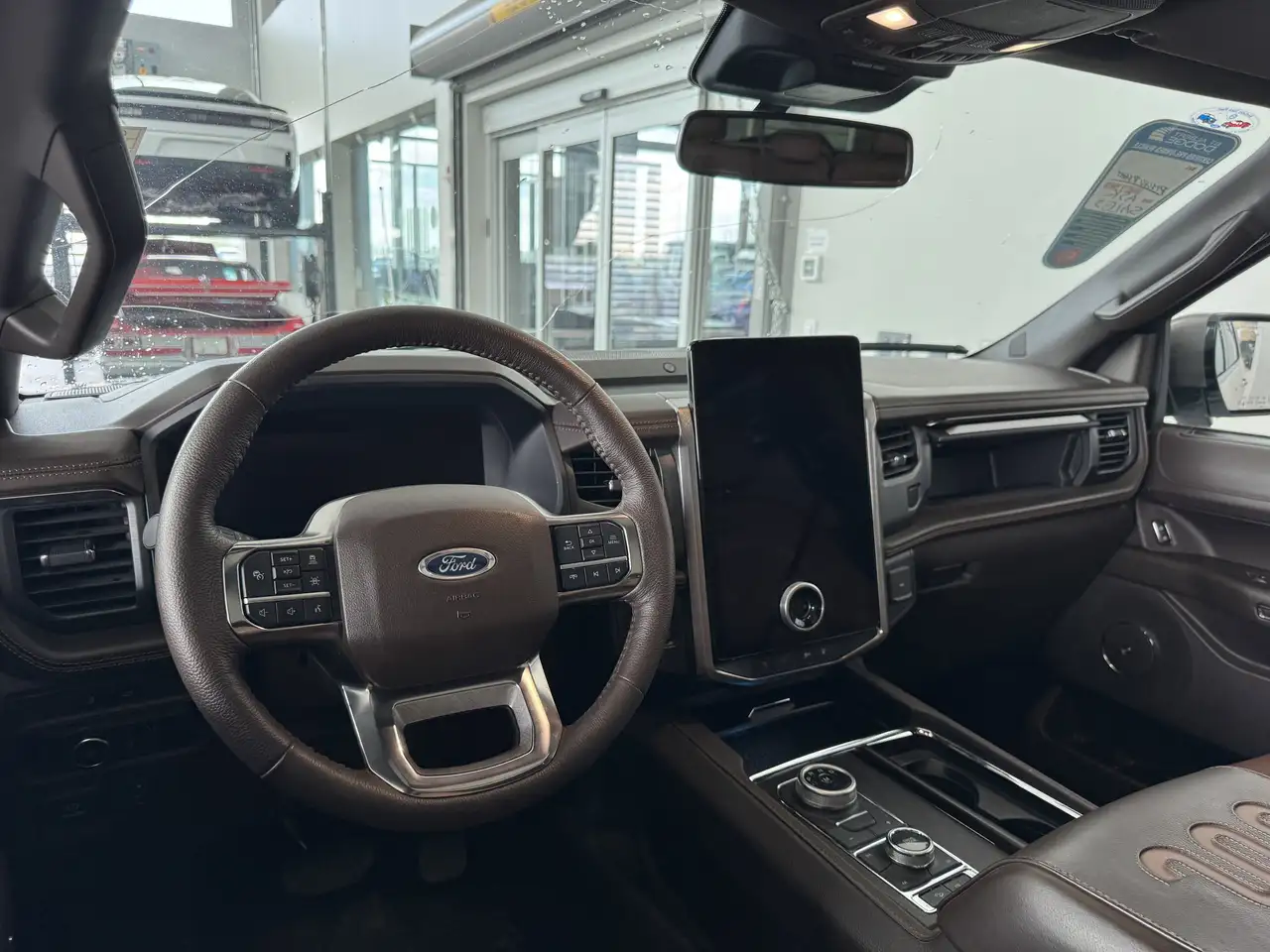 Ford Expedition снимка Ford Expedition