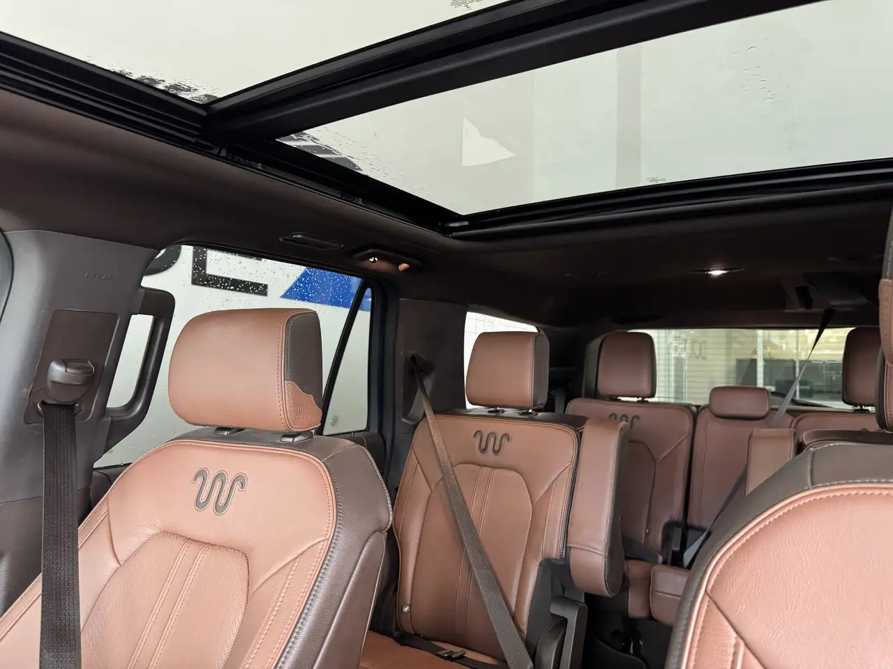 Ford Expedition снимка Ford Expedition