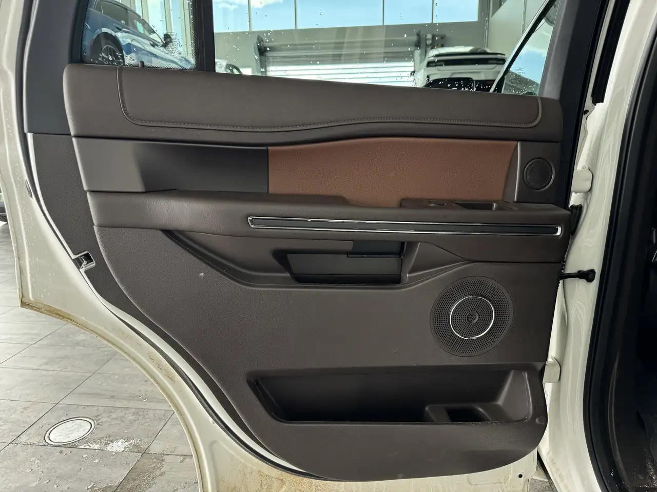 Ford Expedition снимка Ford Expedition