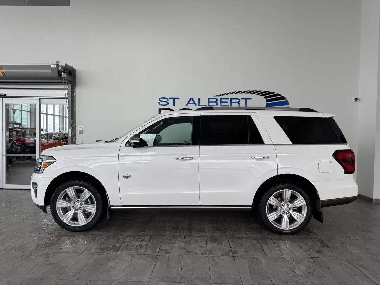 Ford Expedition снимка Ford Expedition