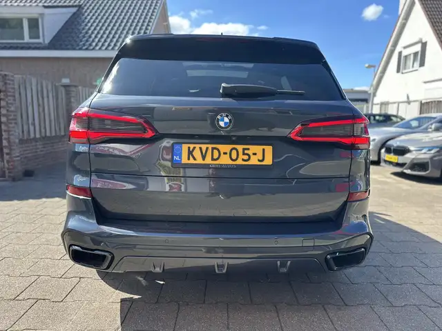 BMW X5 view 10