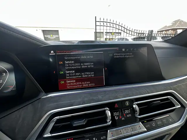 BMW X5 view 28