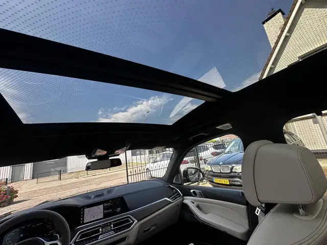 BMW X5 view 17