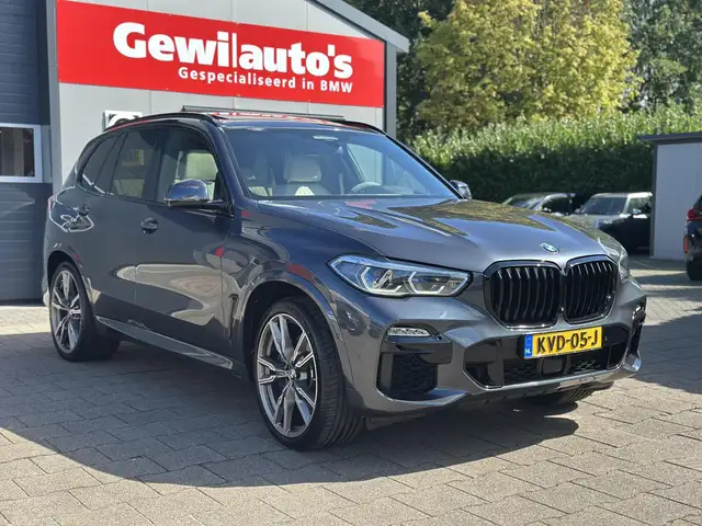 BMW X5 view 19