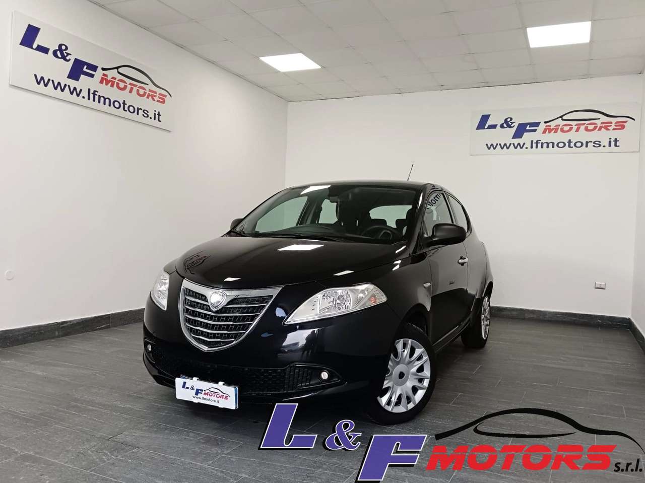 Lancia Ypsilon 1.2 BENZ/GPL GOLD OK NEOPATENTATI