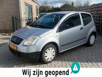 1.1i Séduction leuke zuinig auto met een vol jaar