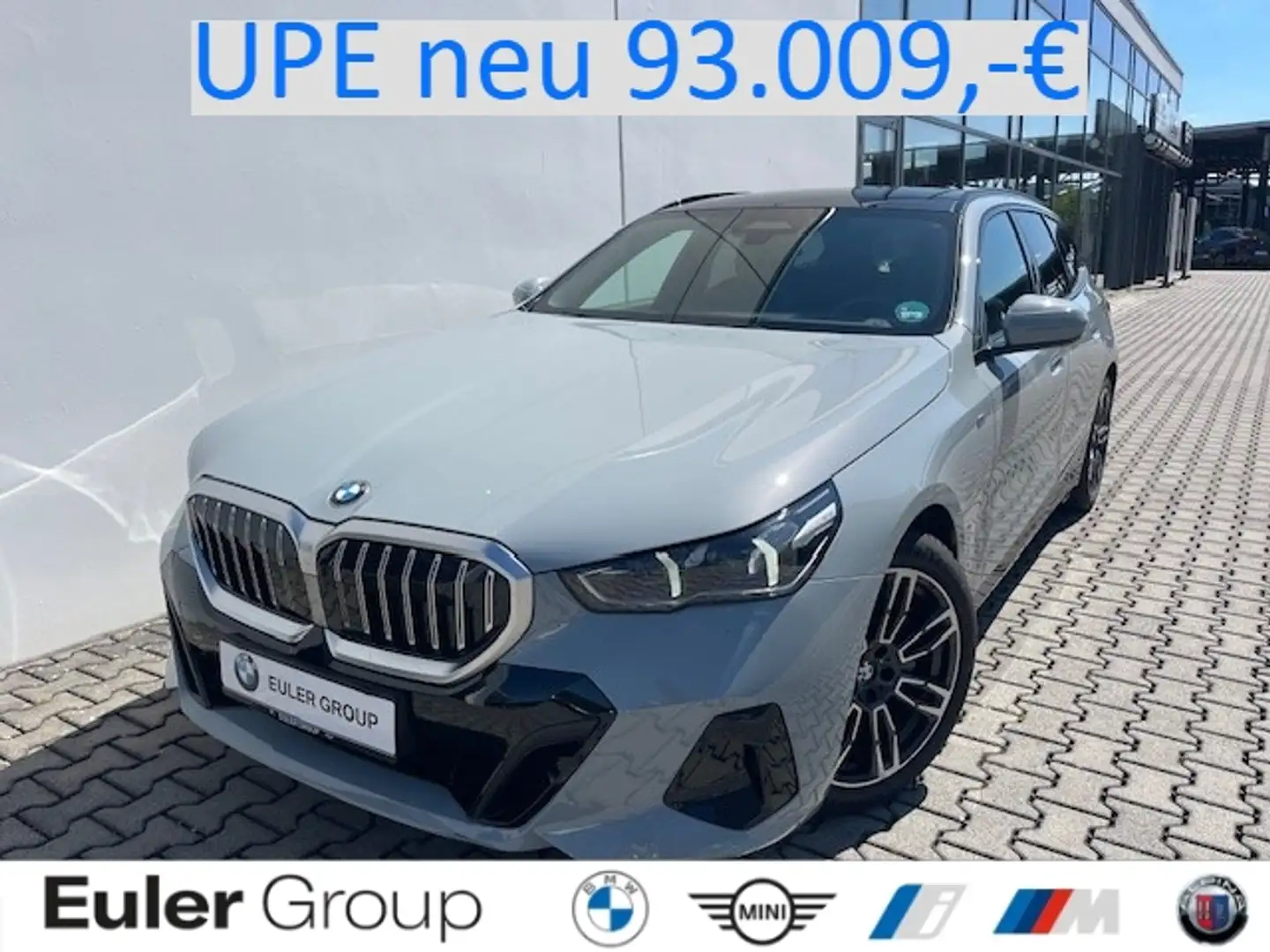 BMW 540 d xDr. Tour. M Sport Pano StandHzg B&W PAProf Trav Grau - 1