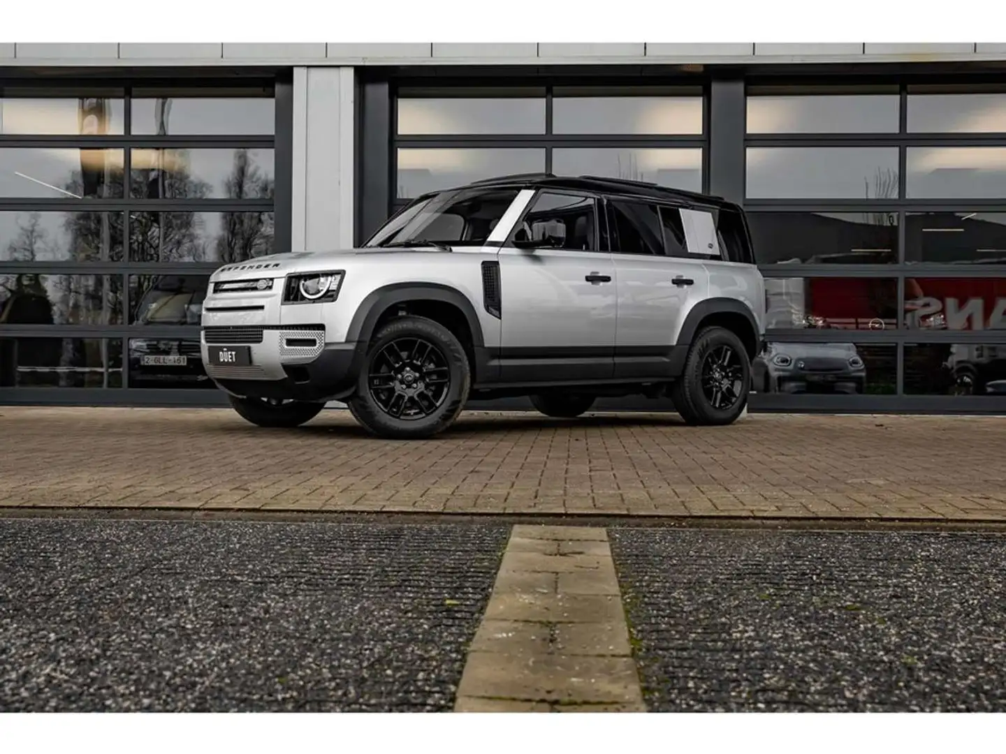 Land Rover Defender 110 D240 S - TH - Pano - 7zit - Luchtvering - 360° Argent - 1