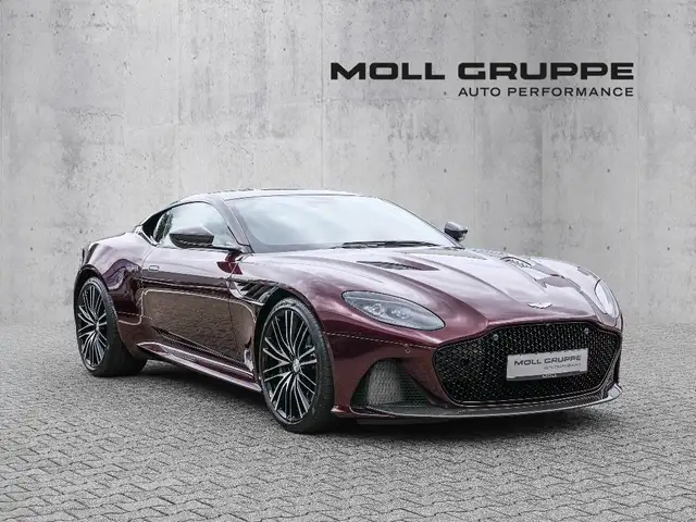 Aston Martin DBS Devine Red, Full Carbon