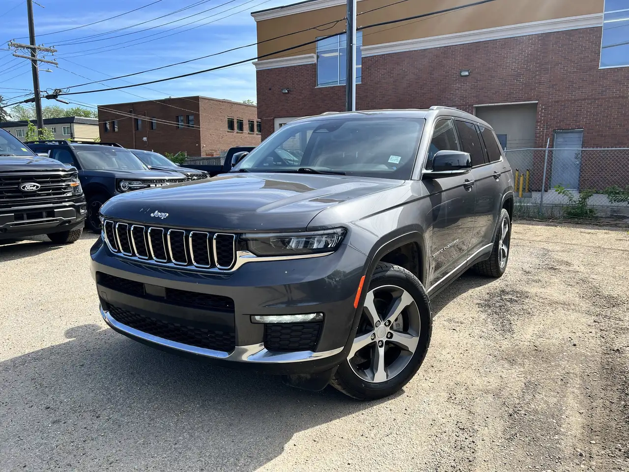 Jeep Grand Cherokee снимка Jeep Grand Cherokee