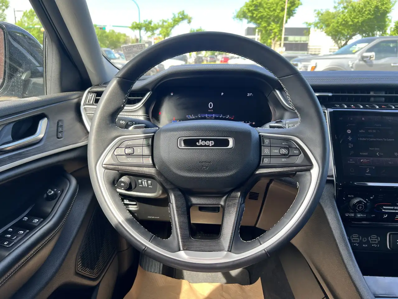 Jeep Grand Cherokee снимка Jeep Grand Cherokee