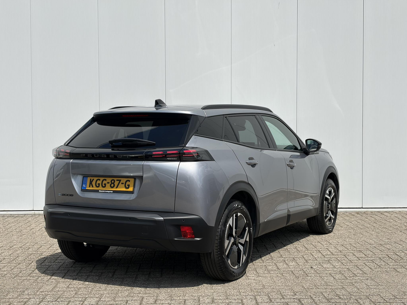 Peugeot e-2008 EV Active Pack 50 kWh SOH 100% | Navigatie | Cruis — photo 6