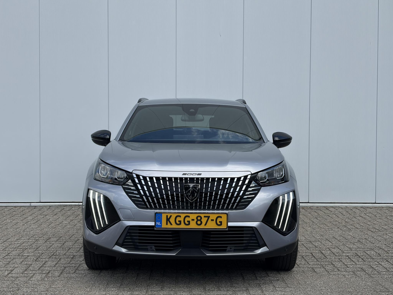 Peugeot e-2008 EV Active Pack 50 kWh SOH 100% | Navigatie | Cruis — photo 3