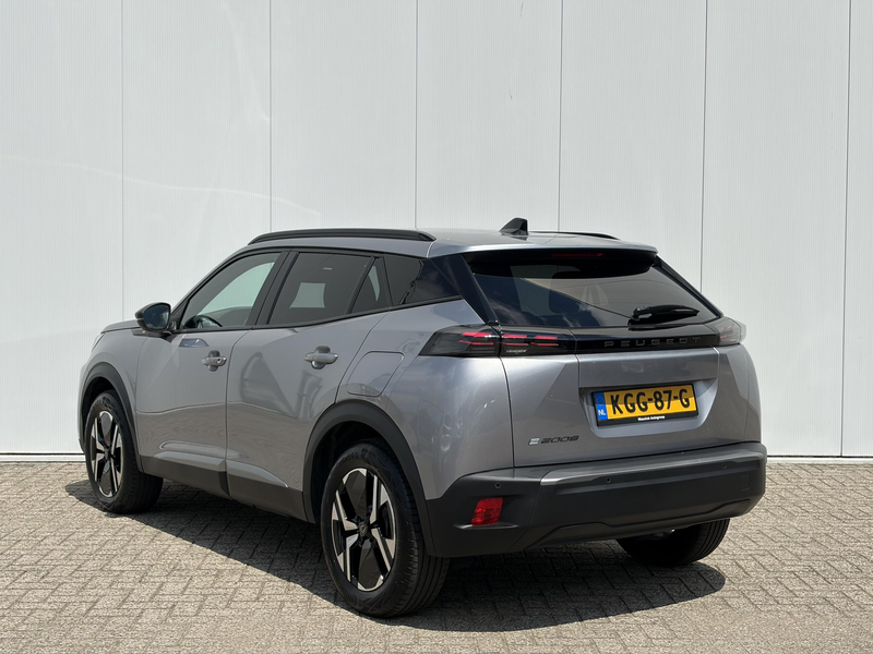 Peugeot e-2008 EV Active Pack 50 kWh SOH 100% | Navigatie | Cruis — photo 8