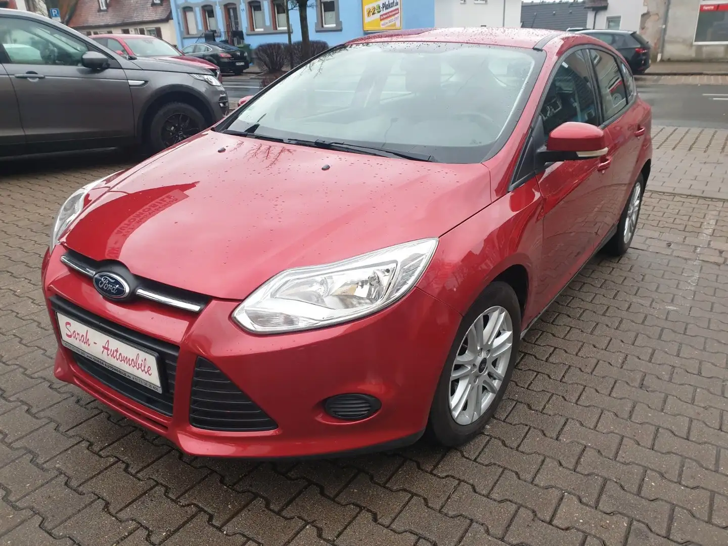 Ford Focus Lim. Trend 2.Hand Mod. 2013 Rot - 1