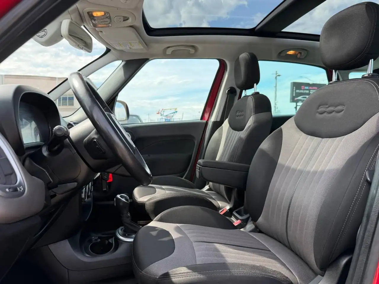 Fiat 500L снимка Fiat 500L