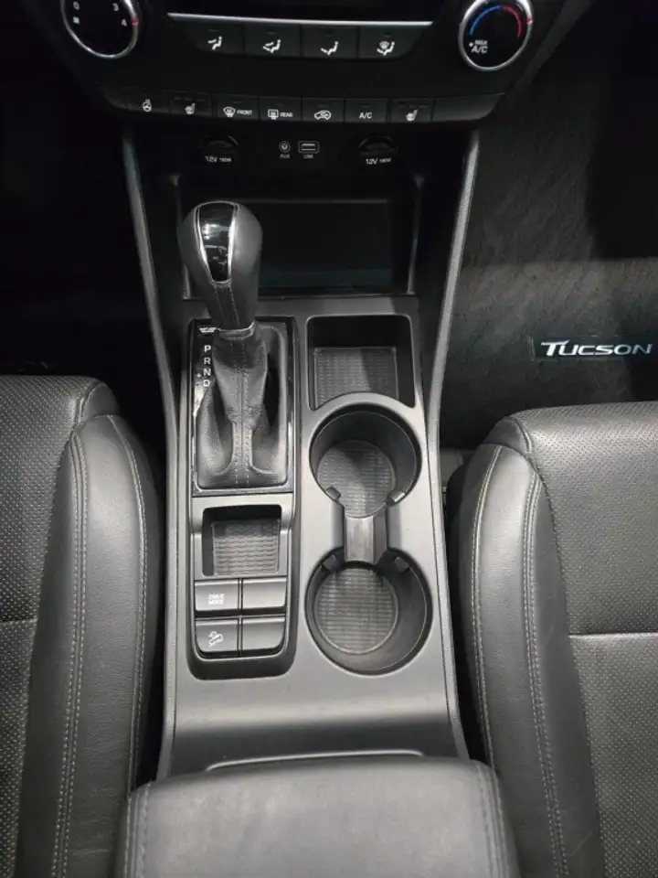 Hyundai TUCSON снимка Hyundai TUCSON
