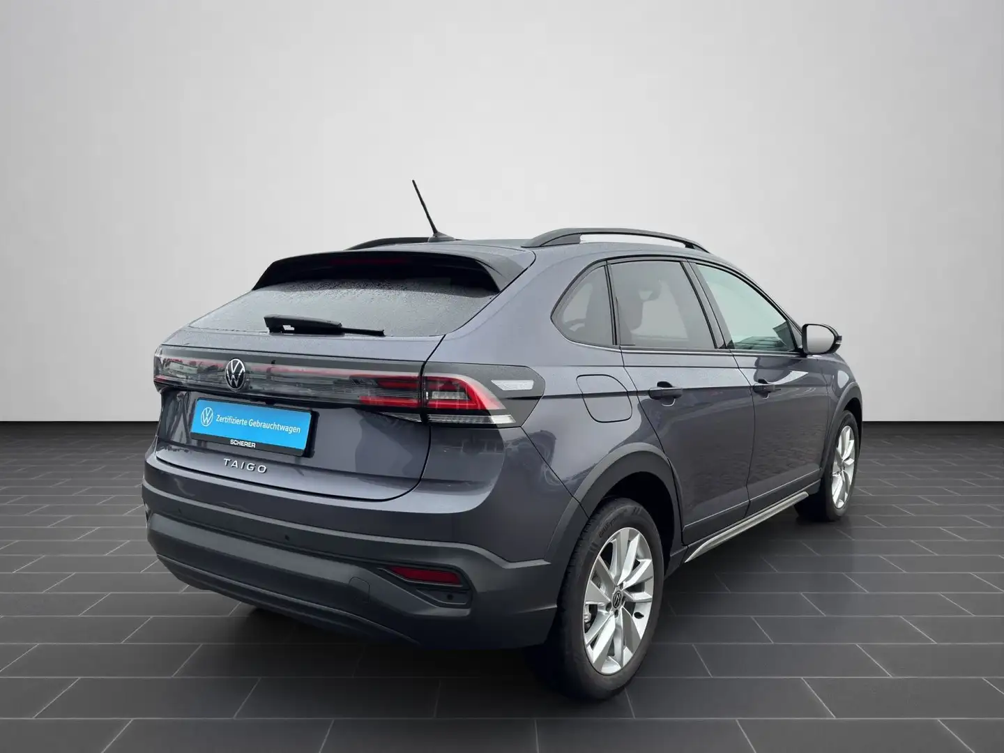 Volkswagen Taigo 1.0 TSI 4LL RFK PDC SHZ LED Grijs - 2